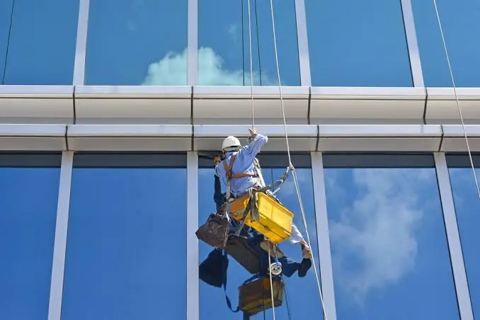 ارخص شركة تنظيف واجهات في دبي